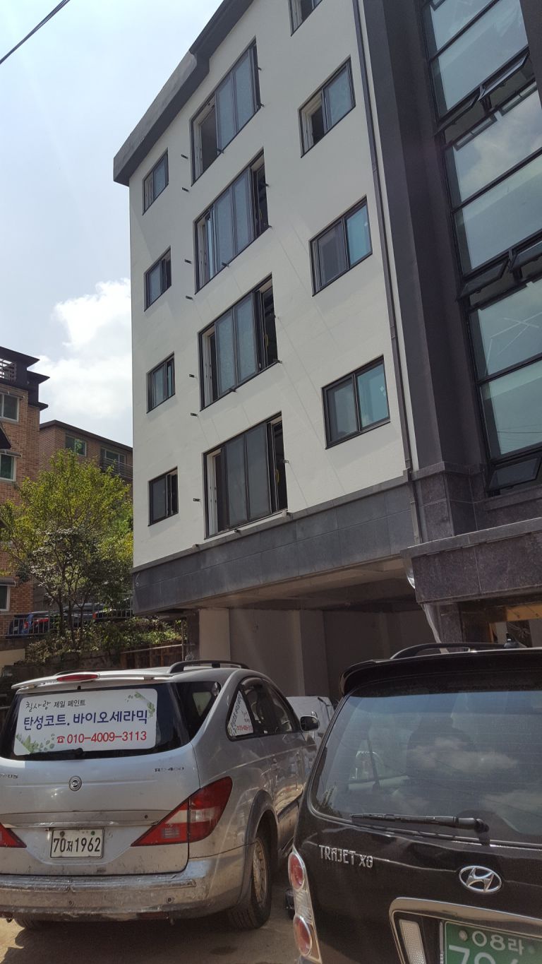 광주시 신현리  신축 빌라 계단 주차장 세라믹 시공